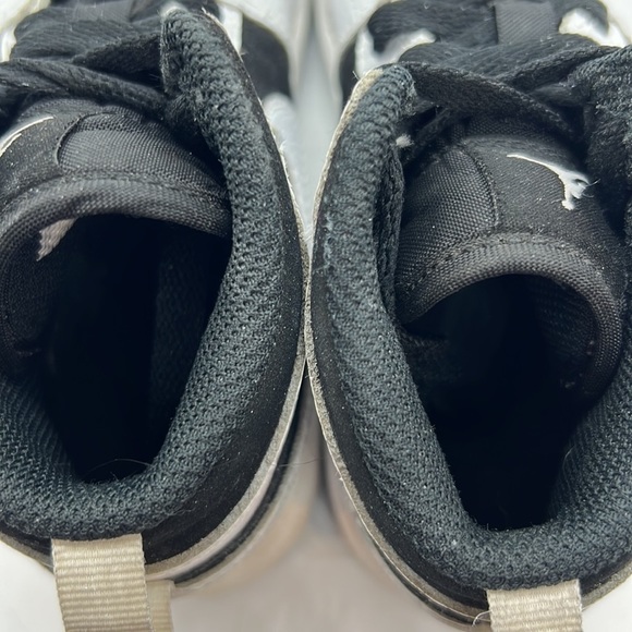 Youth 2018 Jordan 1 Mid PS Tuxedo 640734-113 - Picture 6 of 12